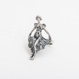 Art Nouveau Lady Ring